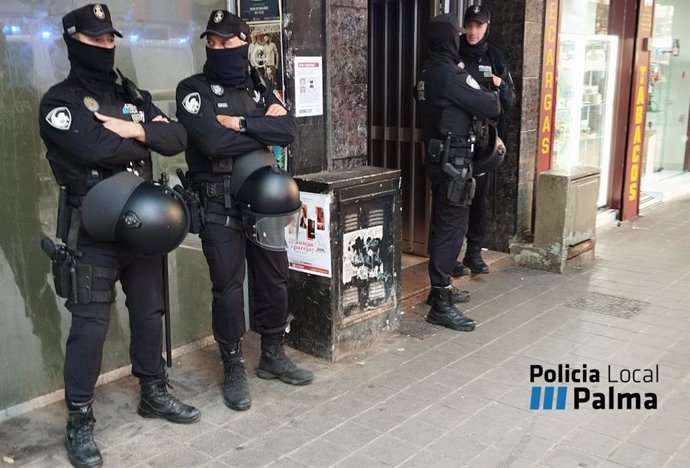 Agentes de la Policía Local de Palma