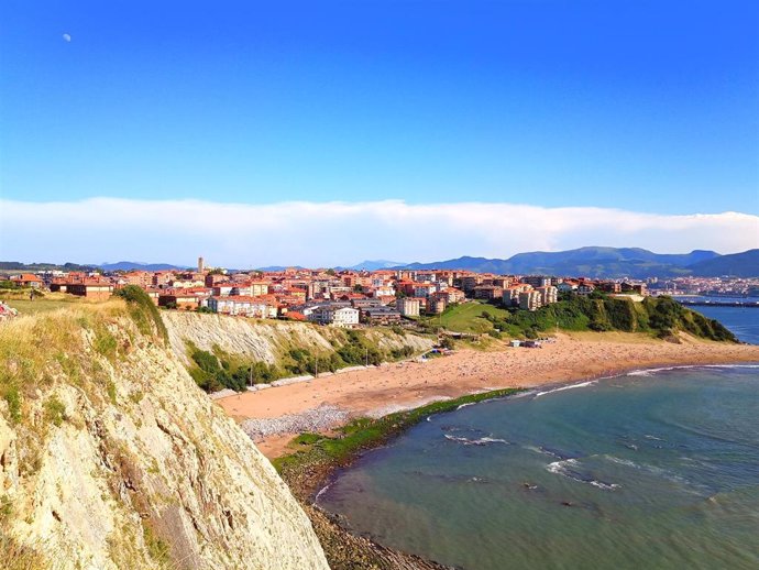 Archivo - Playa de Arrigunaga, en Getxo (Bizkaia)