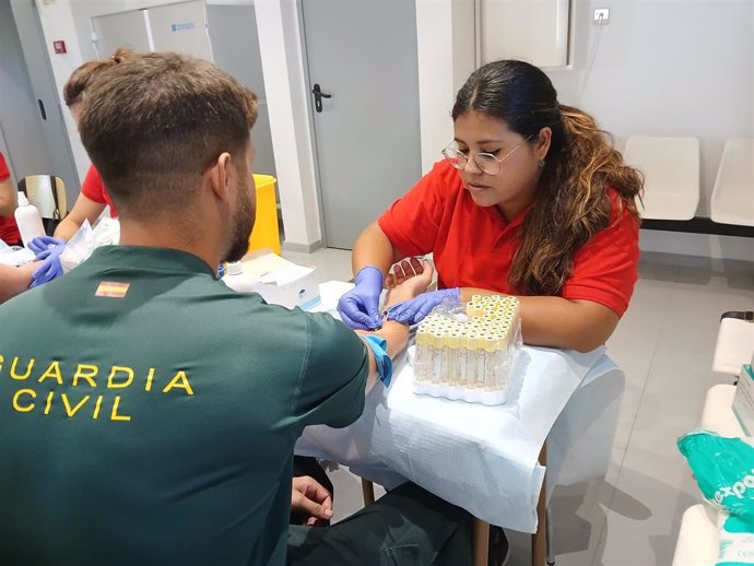 Donanción de médula ósea en el Cuartel de la Guardia Civil en Baeza