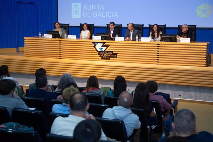 El conselleiro de Educación, Ciencia, FP e Universidades, Román Rodríguez, en una jornada sobre el plan de formación del profesorado 2024/25.