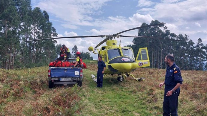 Rescatado un ciclista de 59 años con un fuerte golpe en la cabeza en Castro Urdiales