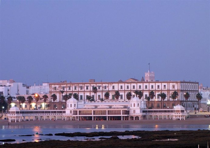 Archivo - Vista de la Caleta de Cádiz. Imagen de archivo. 