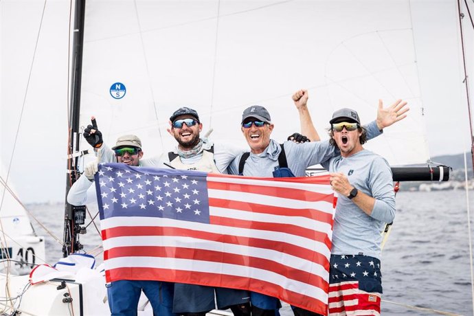 El 'Yonder' estadounidense se proclama nuevo campeón del mundo de J/70 en aguas de la bahía de Palma en el Sandberg Estates J/70 Worlds