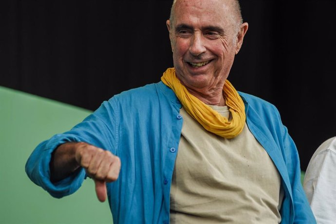 El presidente de la ANC, Lluís Llach, durante la manifestación de la Diada