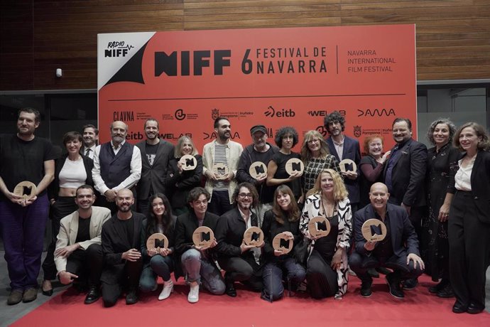 Foto de familia de los premiados en el Festival NIFF 2024.