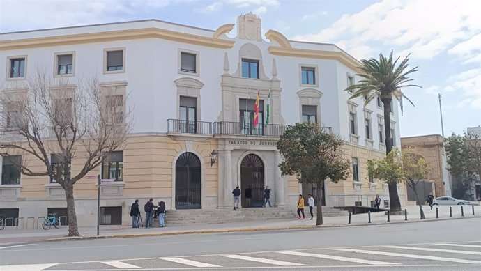 Archivo - Vista de la Audiencia Provincial de Cádiz