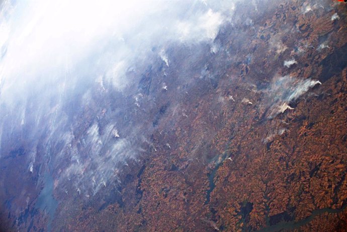 Archivo - August 27, 2019, Amazon Forest: As relief agencies turn to satellite data to help assess the scale, astronauts too are helping to provide context from the International Space Station. ESA astronaut Luca Parmitano took this image, among a series,