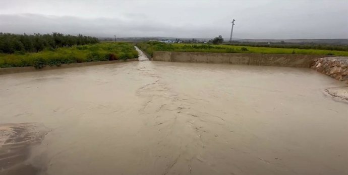 El parque inundable absorbe el agua de arroyo El Encantado durante las lluvias de la pasada Semana Santa.