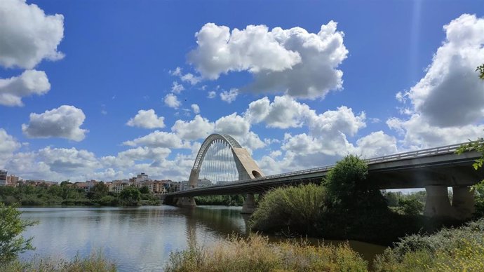 Archivo - Merida en un día con con nubes en el cielo.