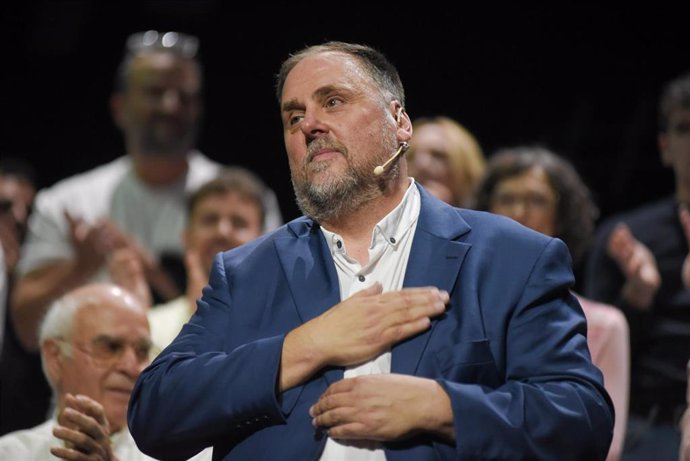 El expresidente de ERC, Oriol Junqueras, durante la presentación de la candidatura 'Militancia Decidim', en el Teatre La Passió, a 21 de septiembre de 2024, en Olesa de Montserrat, Barcelona, Catalunya (España). J