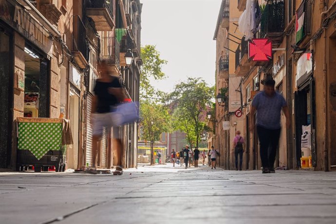 Archivo - El carrer Sant Antoni Abat de Barcelona