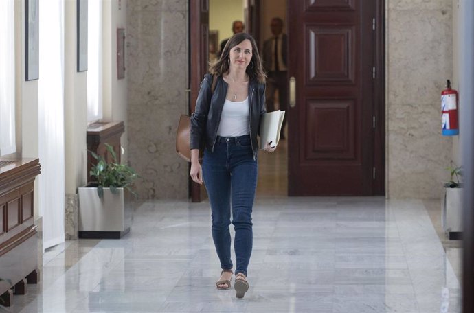 La secretaria general de Podemos, Ione Belarra, a su llegada a una reunión de la Junta de Portavoces, en el Congreso de los Diputados, a 17 de septiembre de 2024, en Madrid (España).