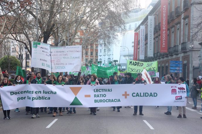 Archivo - Manifestación por una educación pública y de calidad el pasado 27 de febrero en Madrid.