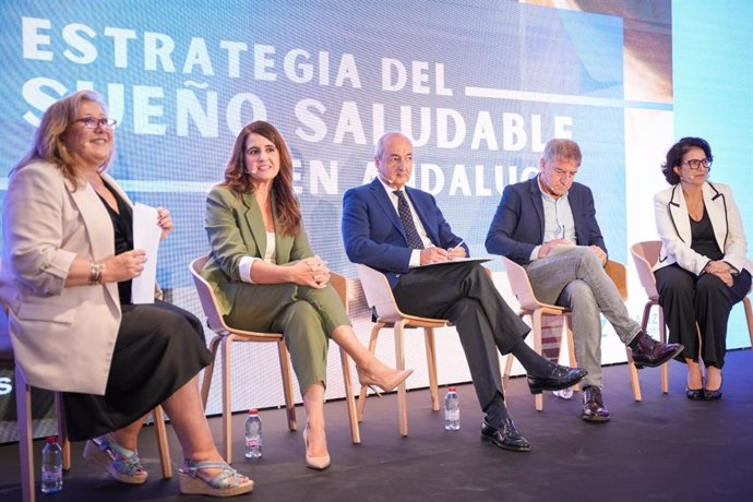 Mesa de expertos en el Encuentro Informativo 'Estrategia del sueño saludable en Andalucía', organizado por Alianza por el Sueño y Europa Press.