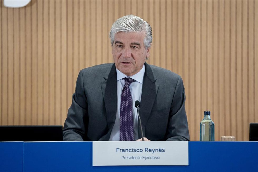 Archivo - El presidente de Naturgy, Francisco Reynés, ofrece una rueda de prensa para presentar los resultados del primer semestre del año de la compañía, a 23 de julio de 2024, en Madrid (España). Naturgy obtuvo un beneficio neto de 1.043 millones de e