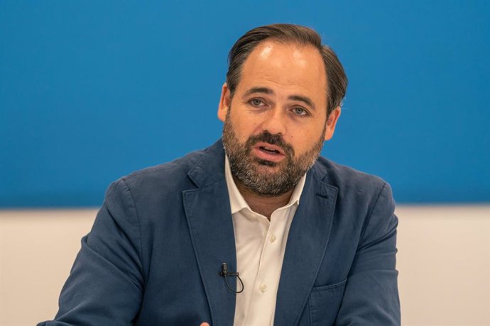 Archivo - El presidente del PP en Castilla-La Mancha, Paco Núñez, durante una entrevista para Europa Press, a 1 de agosto de 2024, en Toledo, Castilla-La Mancha (España).