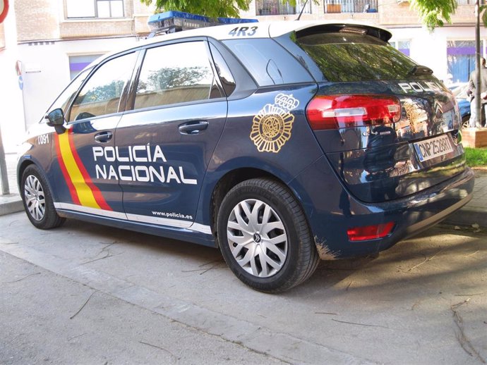 Archivo - Coche de la Policía Nacional (archivo)