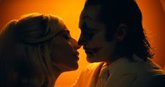 Foto: Joker y Harley sellan su amor con un beso en el nuevo clip de Folie à Deux