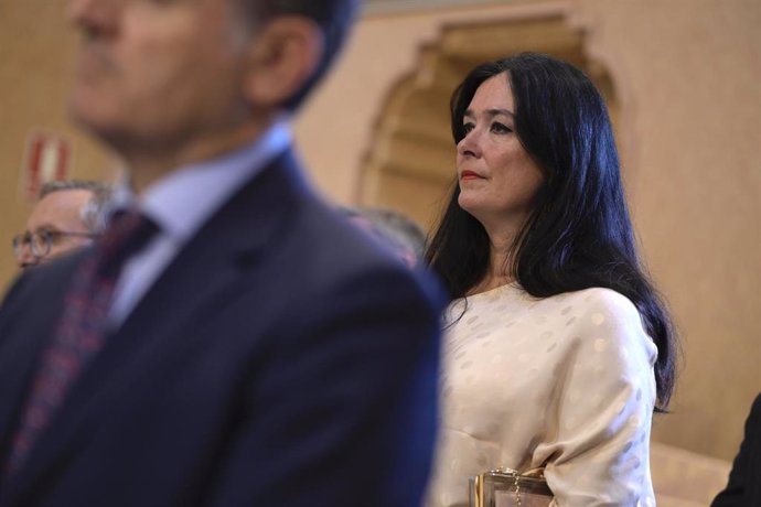 Archivo - La alcaldesa de Huesca, Lorena Orduna, durante el acto de toma de posesión del nuevo Gobierno de Aragón, en el Edificio Pignatelli.