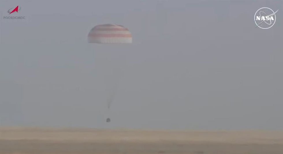 El astronauta de la NASA Tracy C. Dyson, junto con los cosmonautas de Roscosmos Oleg Kononenko y Nikolai Chub, regresan a la Tierra después de completar su misión a la Estación Espacial Internacional.