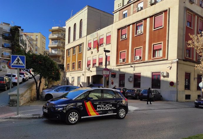 Archivo - Comisaría de la Policía Nacional en Jaén donde se encuentra el joven detenido