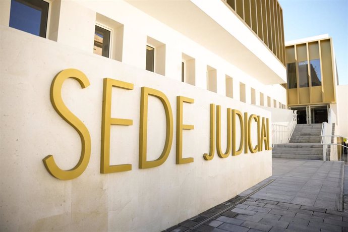 Detalle del juzgado durante la inauguración la nueva sede judicial de Lucena, a 9 de septiembre de 2024 en Córdoba (Andalucía, España). 