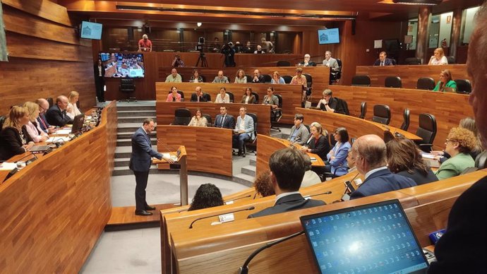 El presidente del Principado, Adrián Barbón, interviene en el Debate de Orientación Política.