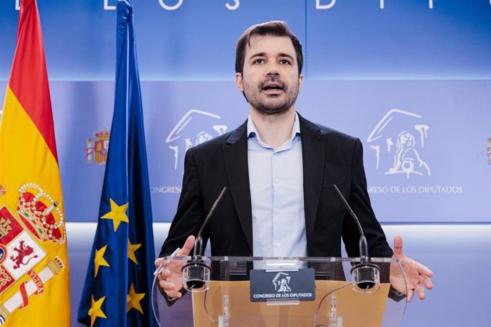 El diputado de Podemos Javier Sánchez Serna ofrece una rueda de prensa anterior a la Junta de Portavoces, en el Congreso de los Diputados, a 24 de septiembre de 2024, en Madrid (España).