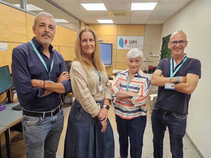 De izquierda a derecha: Álvaro Ortega, María Teresa Castelló, María José León y Luis Ayala.