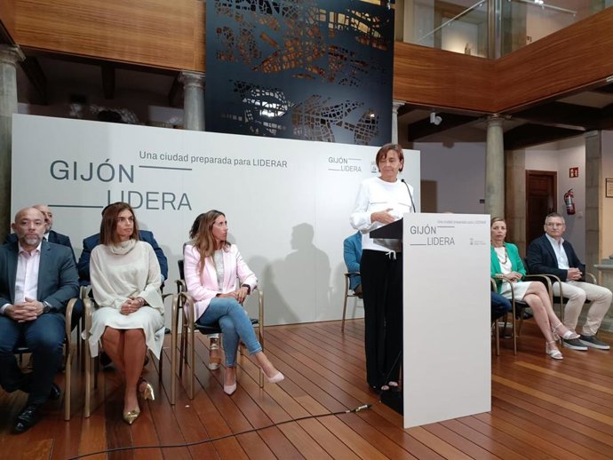 La alcaldesa de Gijón, Carmen Moriyón (Foro), interviene en la presentación de la marca 'Gijón Lidera', en el museo Casa Natal de Jovellanos (Gijón).