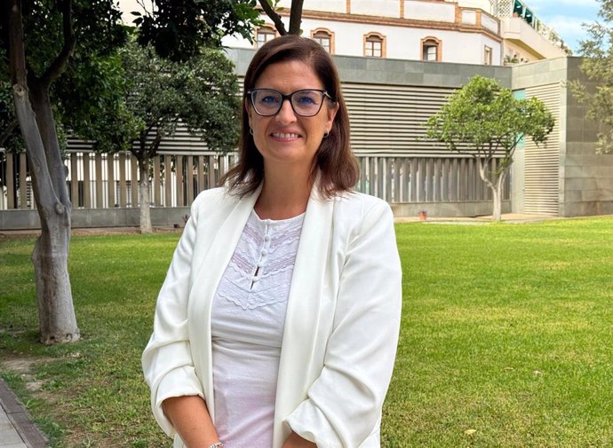 La vicesecretaria de Educación, Sanidad y Deporte del PP de Sevilla, Gloria Guillén.