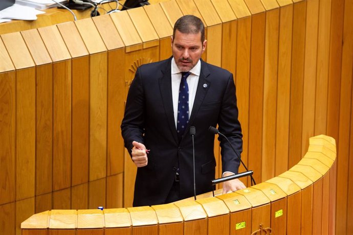 El conselleiro de Cultura, José López Campos, en una intervención en el Parlamento de Galicia.