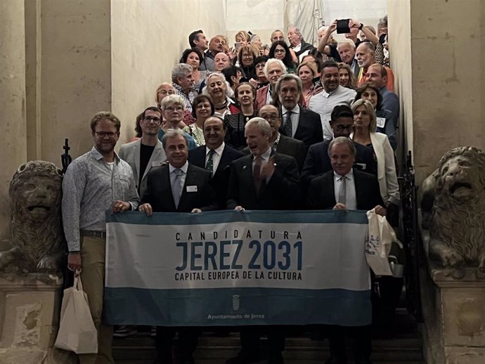 La delegación del Ayuntamiento de Jerez en la ciudad francesa de Arles.