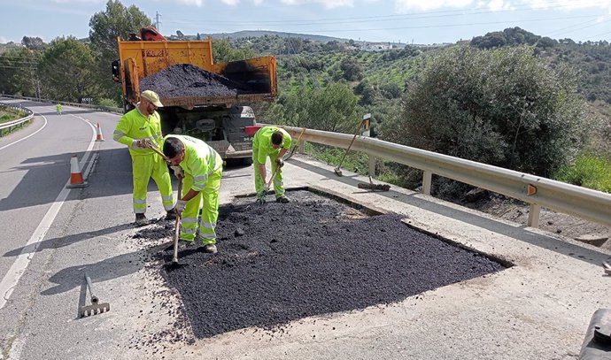 Junta de Andalucía invierte 55 millones en la conservación de más de 2.500 kilómetros de carreteras