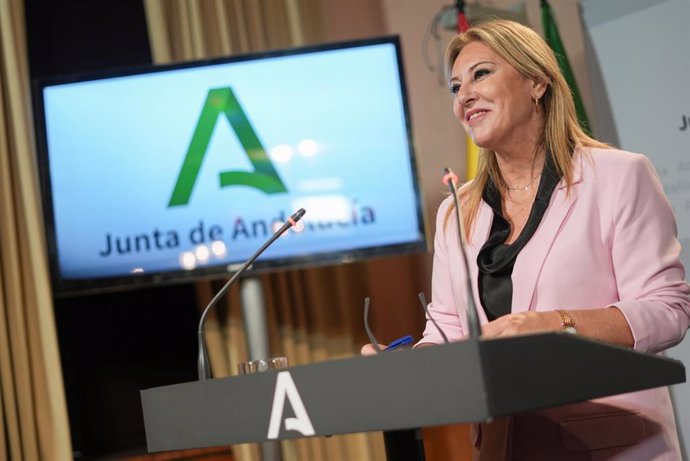 Archivo - La consejera de Economía, Hacienda y Fondos Europeos y portavoz del Gobierno, Carolina España, comparece en la rueda de prensa posterior al Consejo de Gobierno de Andalucía. A 24 de septiembre de 2024, en Sevilla (Andalucía, España).El Consejo d