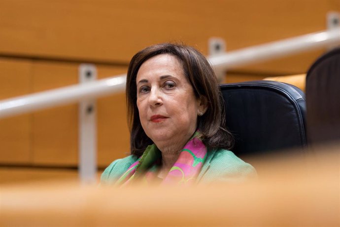 Archivo - La ministra de Defensa, Margarita Robles, durante una sesión plenaria en el Senado, en Madrid (España).