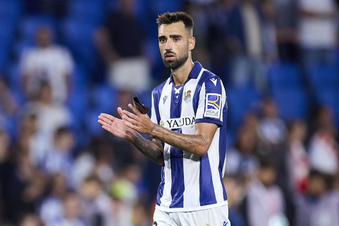 Archivo - Brais Mendez of Real Sociedad reacts during the LaLiga EA Sports match between Real Sociedad and Rayo Vallecano at Reale Arena on August 18, 2024, in San Sebastian, Spain.