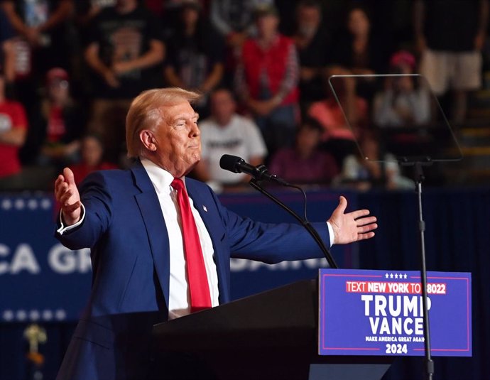 September 18, 2024, New York, New York, USA: September 18, 2024 - Uniondale, NY USA -  Former President Donald Trump holds his election rally at Nassau Coliseum in Uniondale, New York, and brings out a large crowd that filled the 16,000 seat stadium. Some