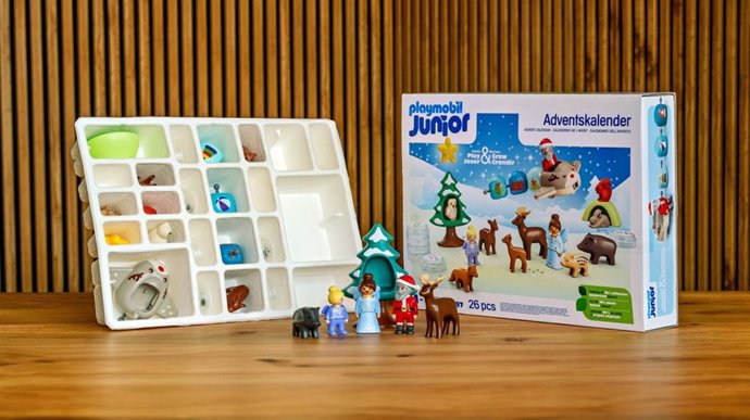  PLAYMOBIL JUNIOR Advent Calendar Delivers on Sustainability: Trays Made from Renewable Materials by PAPACKS