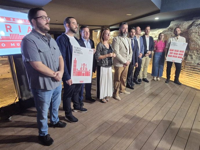 Imagen de la presentación de la Feria del Libro de Murcia 2024