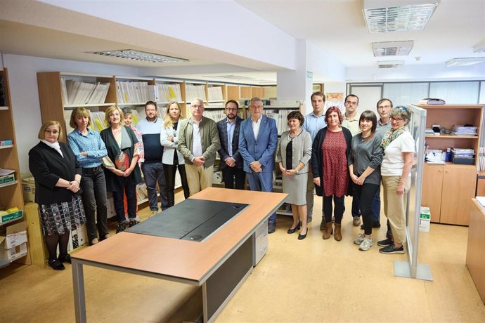 El vicepresidente primero del Gobierno de Navarra, Félx Taberna, visita el Tribunal Administrativo de Navarra.