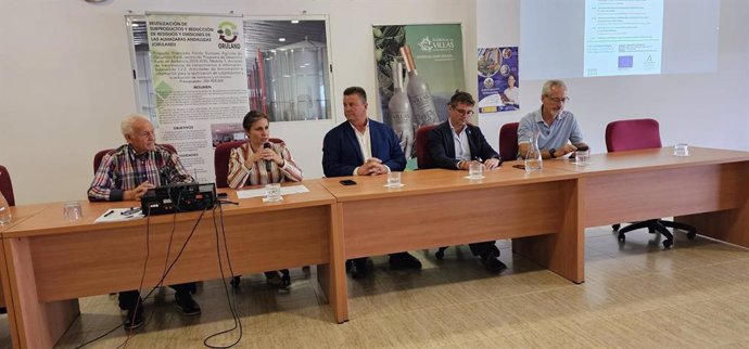 Soledad Aranda interviene en la inauguración de la jornada.