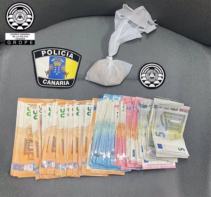 Heroína y dinero incautado por la Policía Canaria en Las Palmas de Gran Canaria