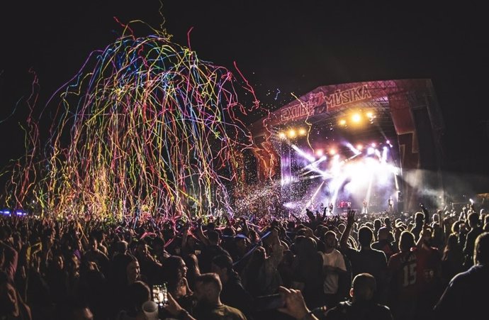 El festival Extremúsika de Cáceres pone a punto 30.000 metros cuadrados de recinto para recibir 20.000 personas cada día