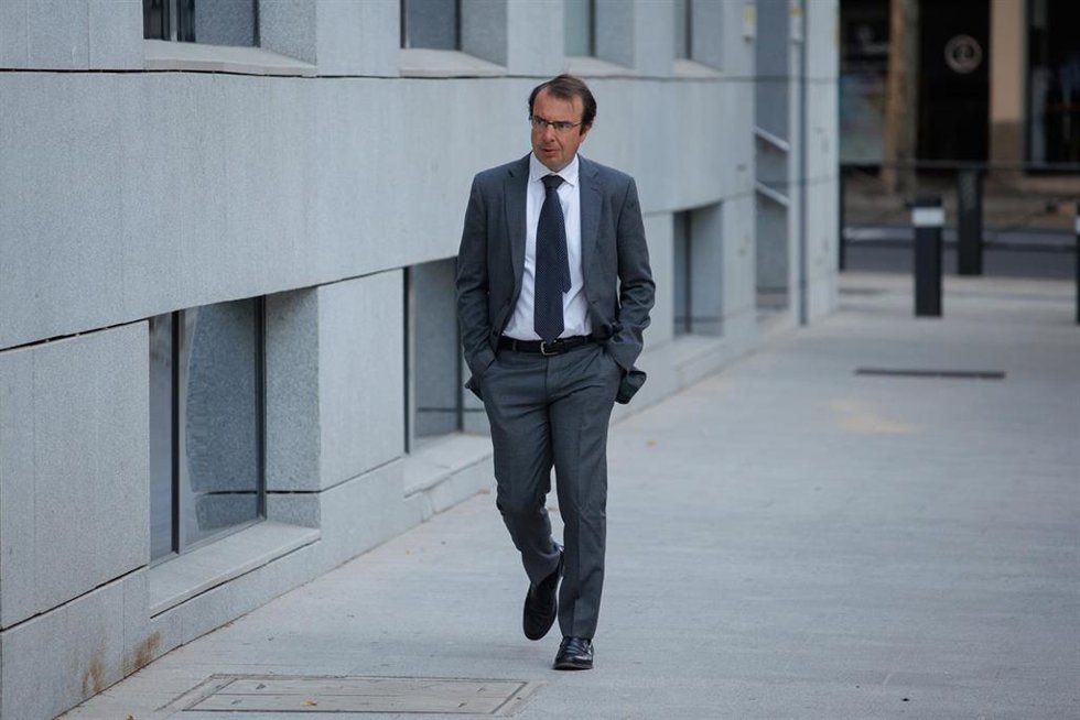 El expresidente de Puertos del Estado, Álvaro Sánchez Manzanares, a su llegada para declarar como imputado en el caso Koldo, en la Audiencia Nacional, a 11 de septiembre de 2024, en Madrid (España). En el juicio se investigan los contratos públicos re