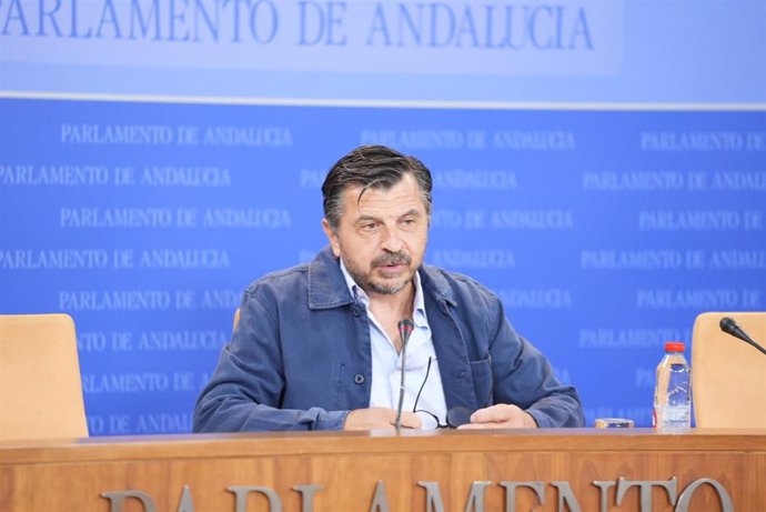 El portavoz del Grupo Popular en el Parlamento andaluz, Toni Martín, este miércoles