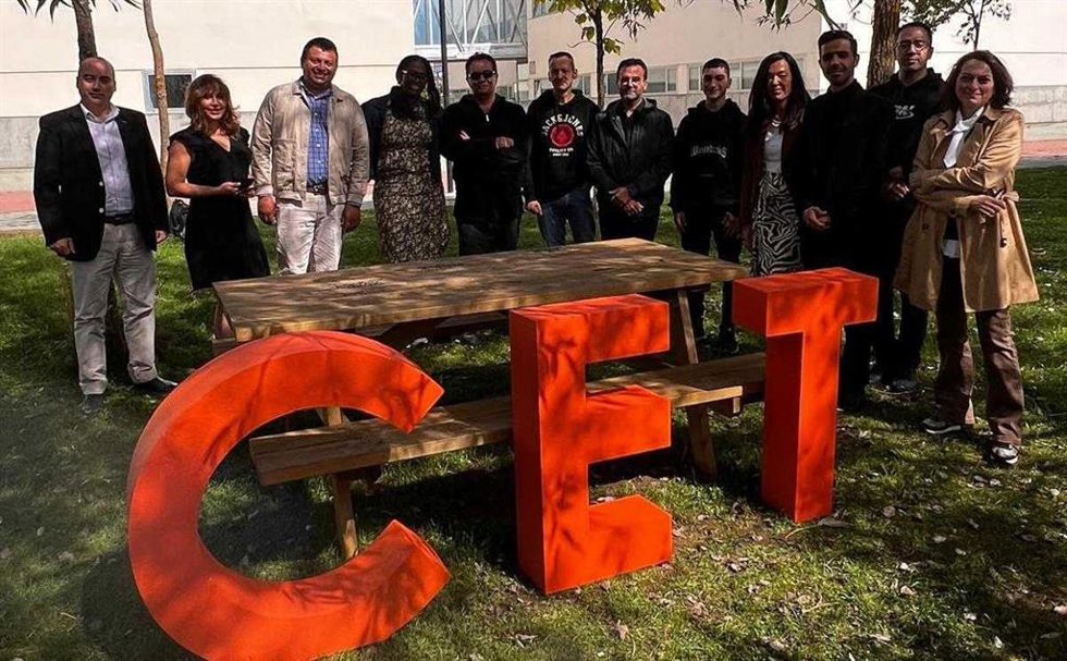 Cantera investigadora de la Facultad de Ciencias Empresariales y del Trabajo .