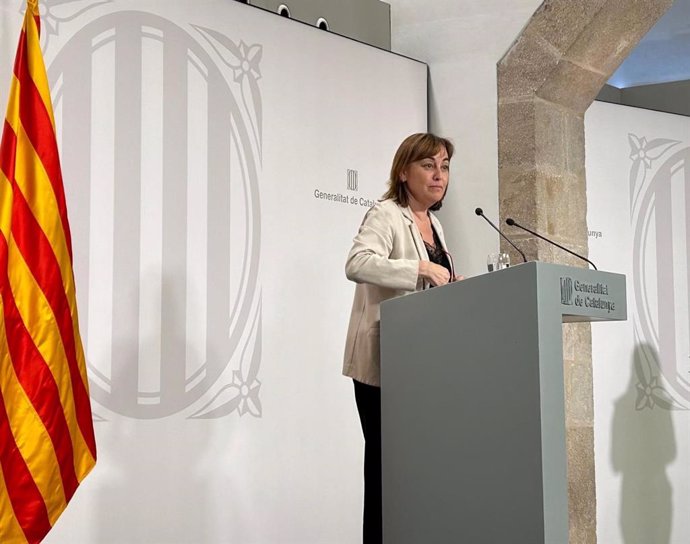 La consellera y portavoz del Govern, Sílvia Paneque, en una rueda de prensa en la Generalitat