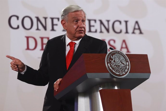 Mexican President, Andres Manuel Lopez Obrador, asked former Public Security Secretary Genaro García Luna, imprisoned in the United States, to present proof of his accusation against him regarding alleged ties to drug trafficking during a briefing confere