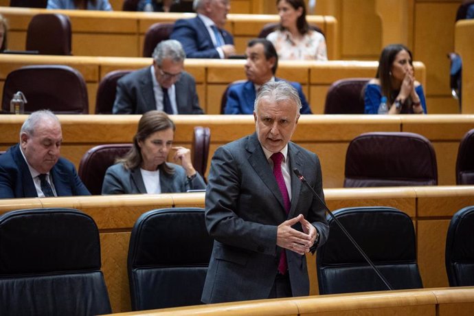 El ministro de Política Territorial y Memoria Democrática, Ángel Víctor Torres, en imagen de archivo. 